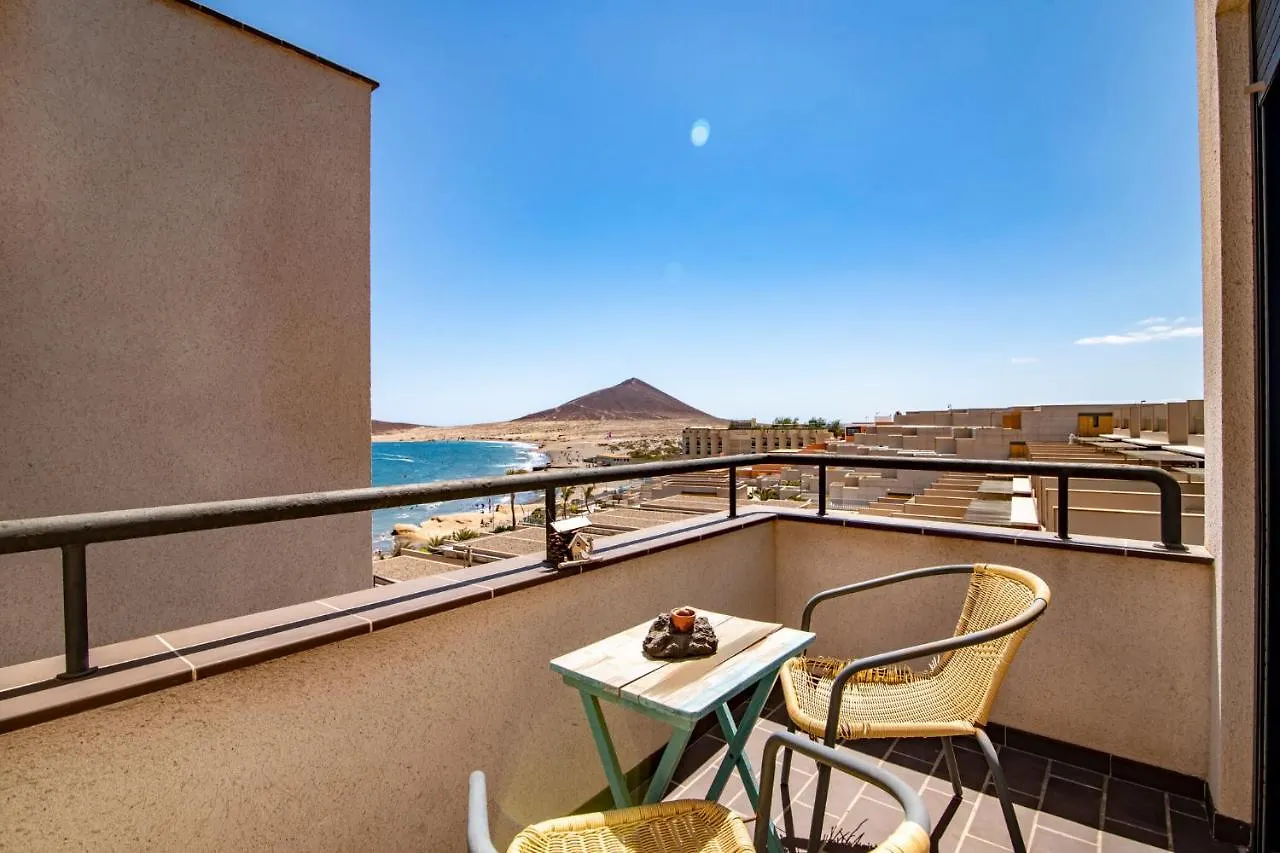 Alquilaencanarias El Medano Spectacular Terrace And Sea Views A